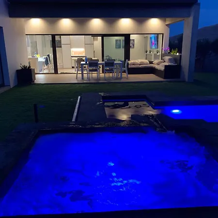 Villa Laian Branded Residensed Triquivijate Exterior photo