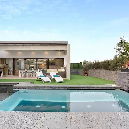Villa Laian Branded Residensed Triquivijate Exterior photo